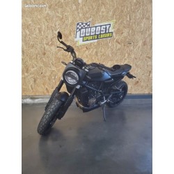 Husqvarna 701 svartpilen 2019